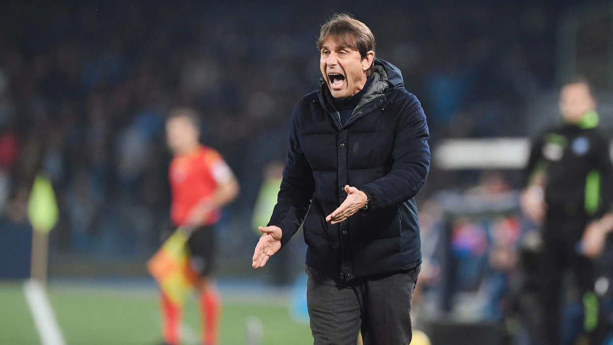 Antonio Conte mohon ofertën për Kombëtaren e Italisë dhe fokusohet te Napoli