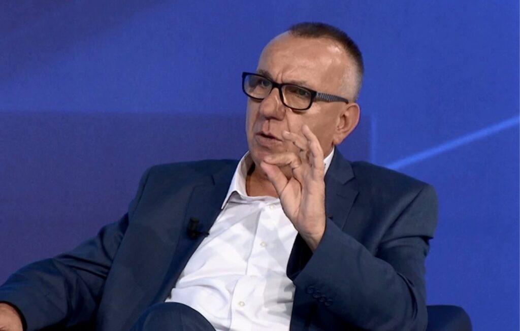 Hasani kritikon mosmiratimin e marrëveshjes për Bordin e Paqes në Kuvendin e Kosovës