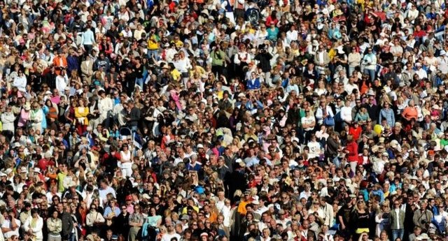 Studimi paralajmëron: Popullsia globale tejkalon kapacitetin e Tokës