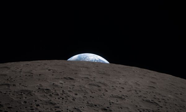 NASA publikon pamjet e zbritjes së rrezikshme të astronautëve të Artemis II në Tokë