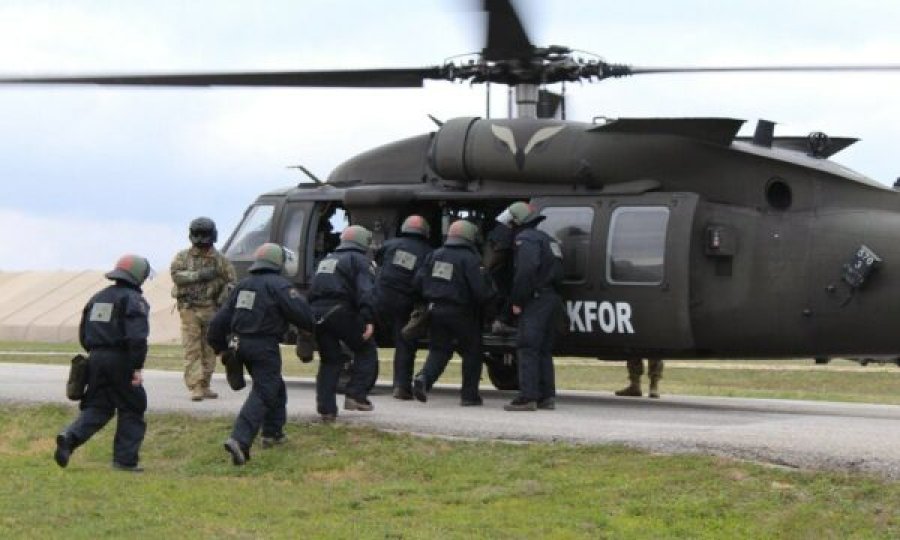 Policia Ushtarake e Karabinierëve forcon sigurinë në Prizren
