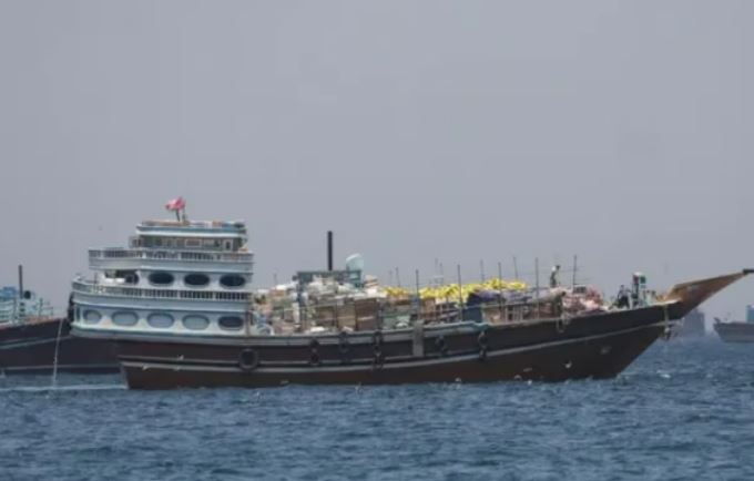 Emiratet e Bashkuara Arabe akuzojnë Iranin për sulmin me dronë ndaj cisterne në Ngushticën e Hormuzit.