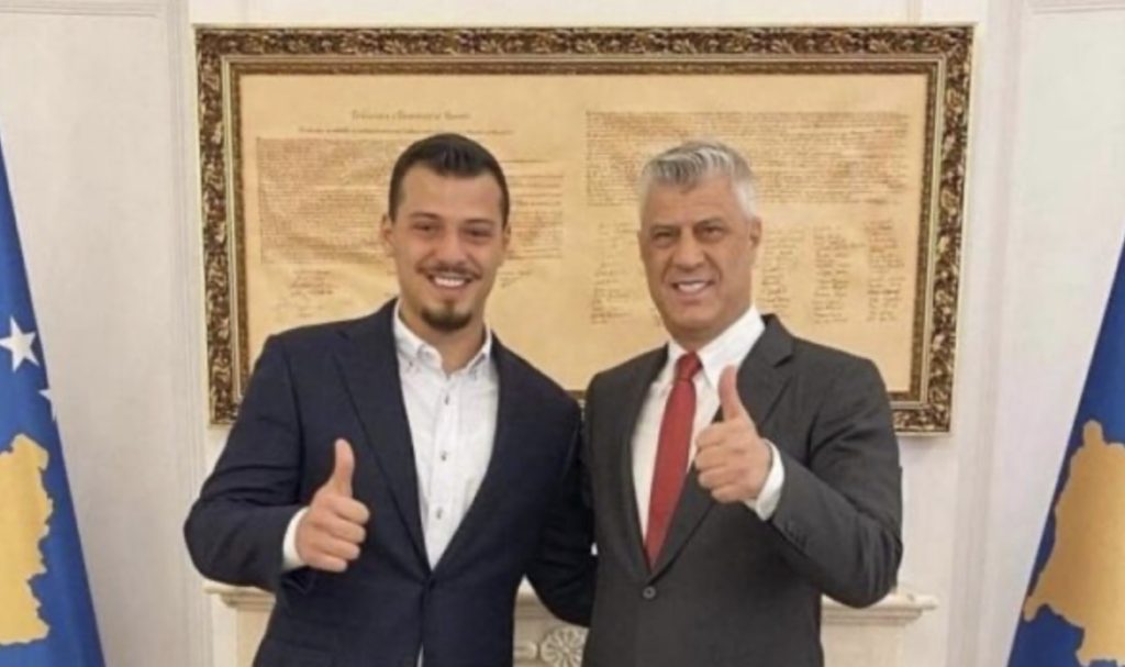 Një Mirupafshim Emocional: Hashim Thaçi dhe Dita e Nisjes për në Hagë