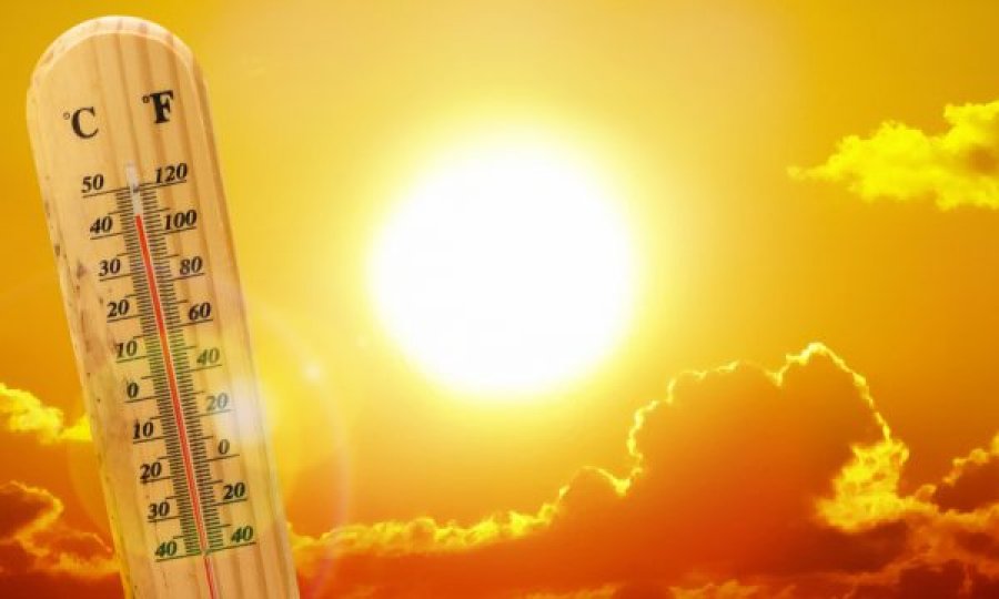 Si i nxehti ekstrem kërcënon shëndetin brenda pak minutash