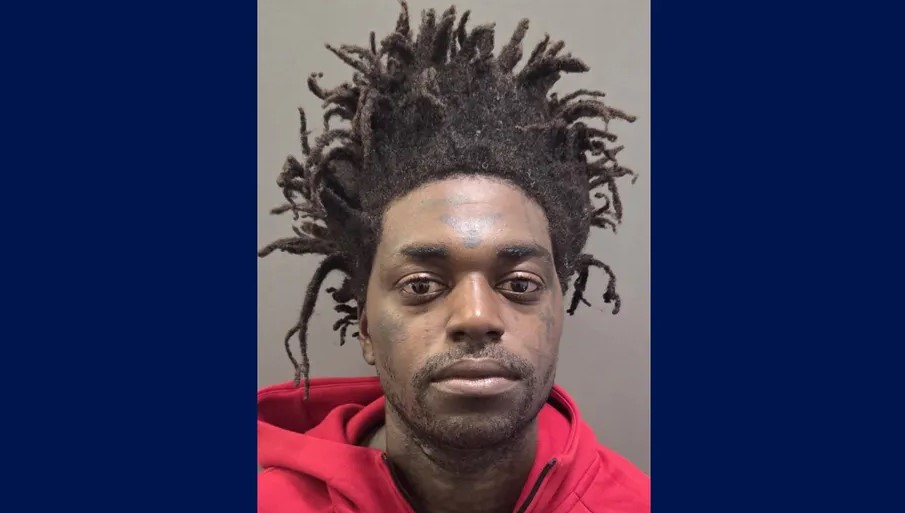 Kodak Black u regjistrua në Departamentin e Korrektimeve të Qarkut Orange pas arrestimit.