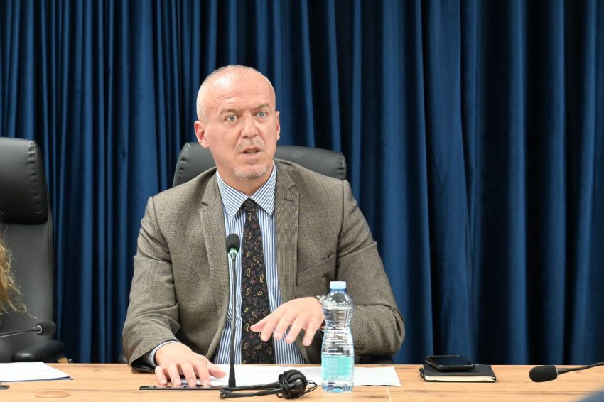 Debati për kandidatët e Presidentit: Parime apo emra konkretë në tryezë?