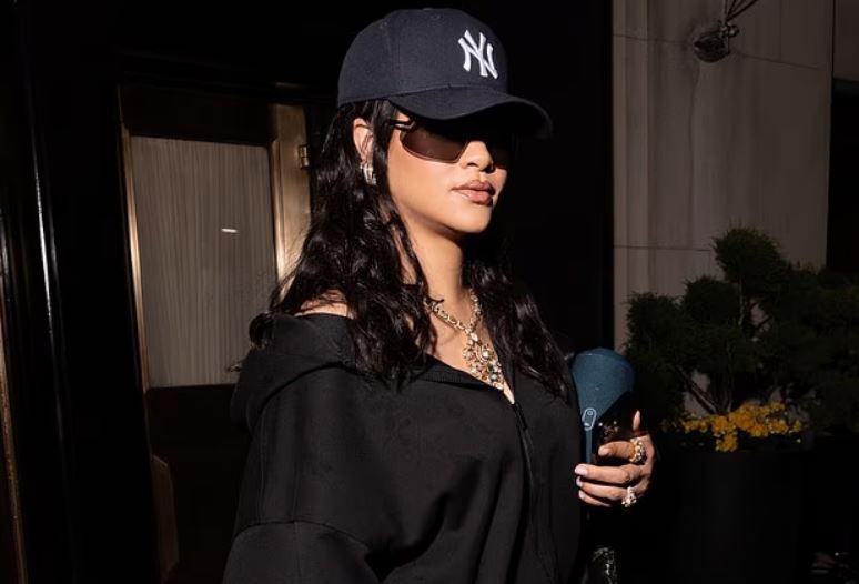 Rihanna shfaqet pas momentit të tensionuar me A$AP Rocky pas Met Gala-s