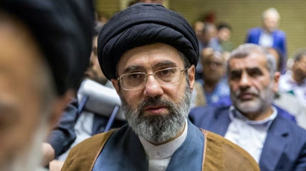 CIA konfirmon se Ajatollah Mojtaba Khamenei është plagosur jashtë syrit të publikut, por vazhdon të formësojë strategjinë iraniane ndaj SHBA-së.