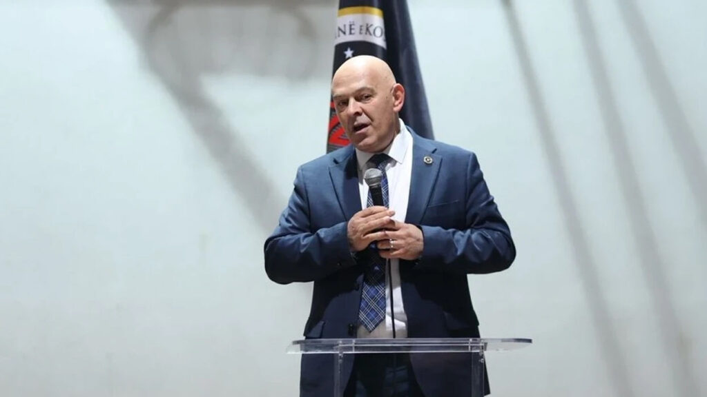 Aridian Gjini sfidon Albin Kurtin: Koha për ndryshim në krye të Kosovës