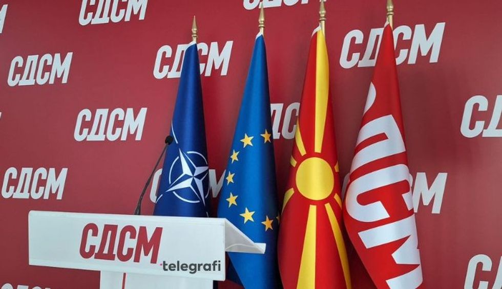 Konflikti i brendshëm në ZNAM dhe përplasjet me LSDM-në