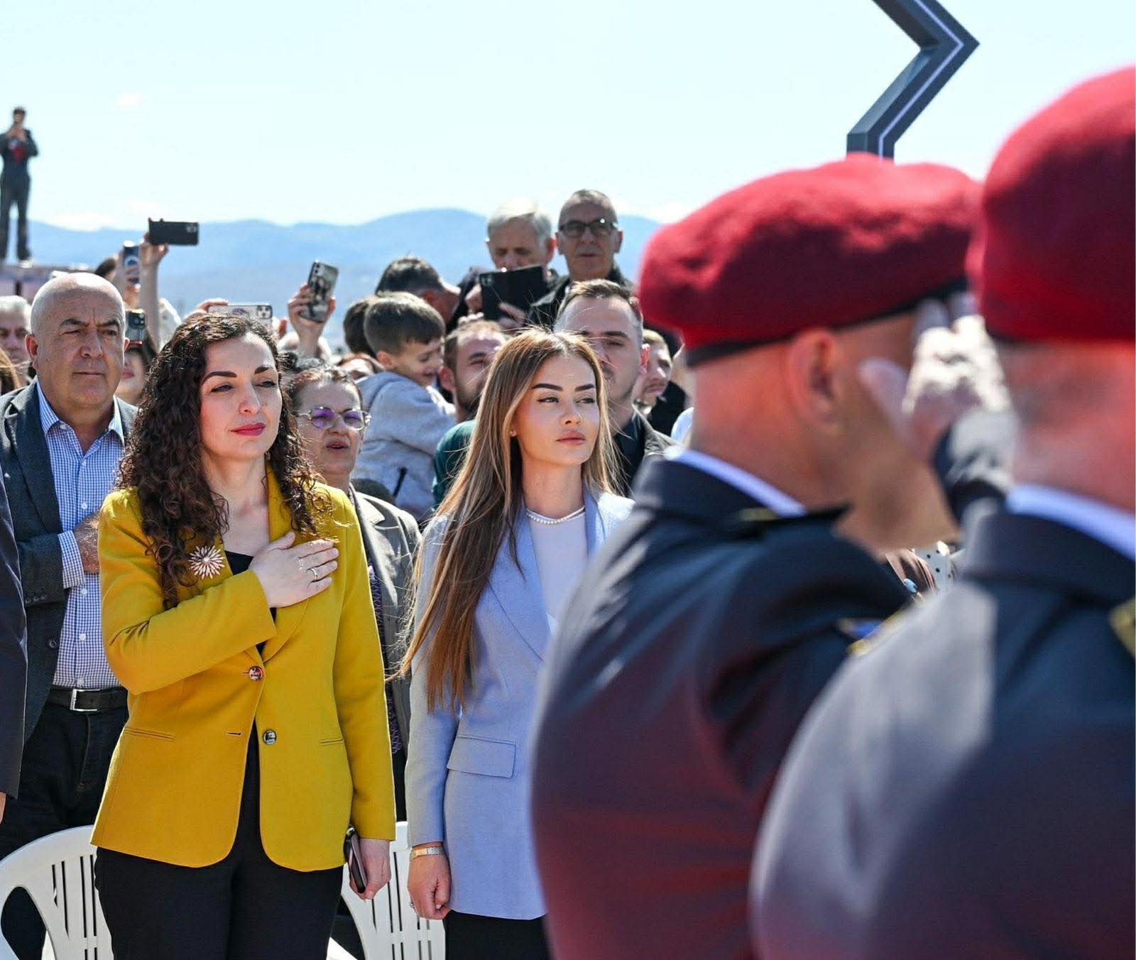 Meliza Haradinaj ka akuzuar VV-Guxo për interpretim të vullnetit popullor të 28 dhjetorit si votë unanime për Sllavko Simiqin dhe refuzim ndaj Vjosës për presidente.