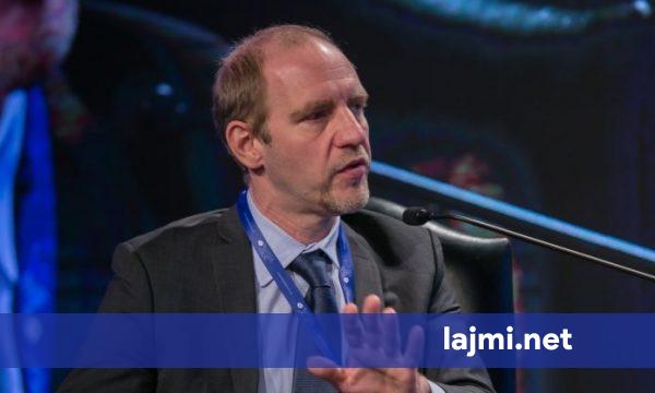 Kriza politike në Kosovë dhe dialogu i ngecur me Serbinë: Sfida dhe perspektiva