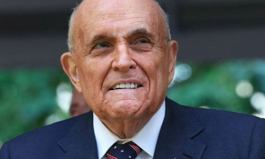 Gjendja kritike e Rudy Giuliani dhe mbështetja e Trumpit