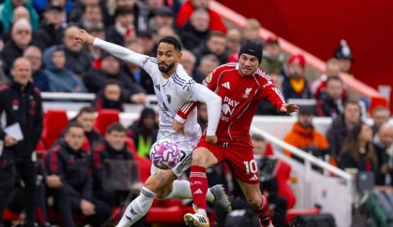Përballja vendimtare në Old Trafford: Manchester United vs Liverpool