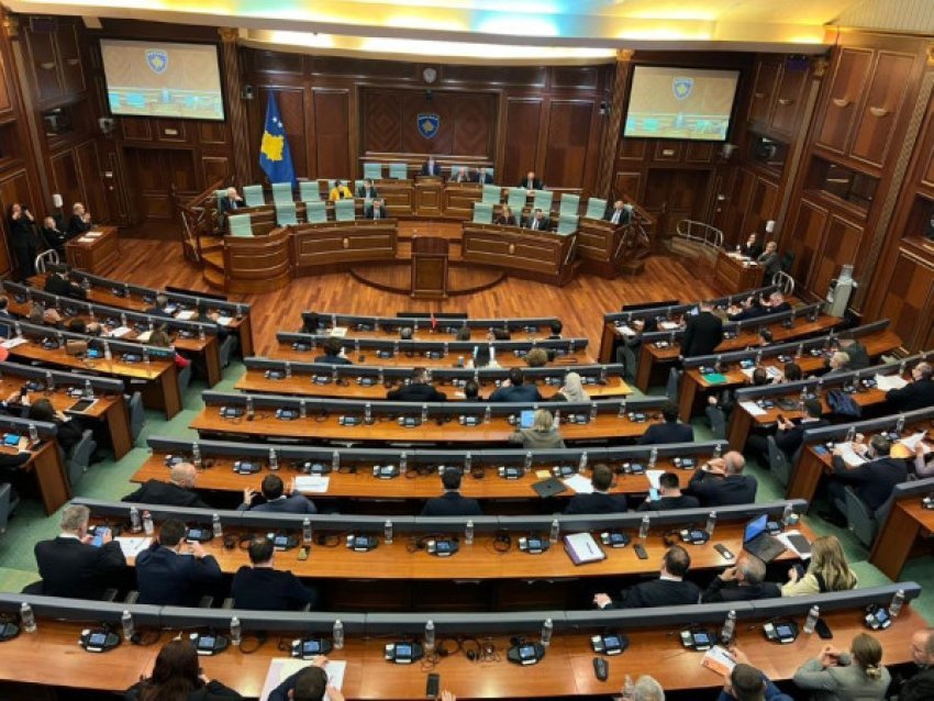 Reagimi i Bajramit ndaj Kusari-Lilës për ligjin antikushtetues të TVSH-së dhe akcizës