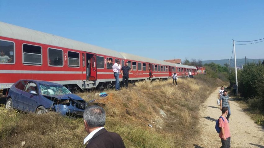 Treni godet këmbësorin në Dobroshec, ai mbetet i lënduar