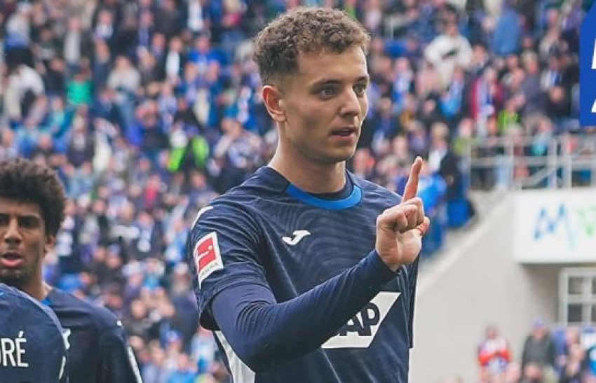 Fisnik Asllani është vlerësuar tani me një çmim prej 60 milionë eurosh, duke tejkaluar ofertën fillestare të Barcelonës prej 30 milionë eurosh.