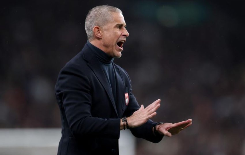 Sylvinho mund të largohet nga Shqipëria për t’u rikthyer te Corinthians