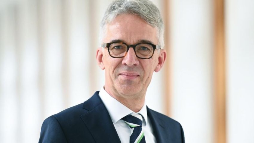 Ambasadori gjerman shpreson që Kosova të shmangë zgjedhjet e parakohshme