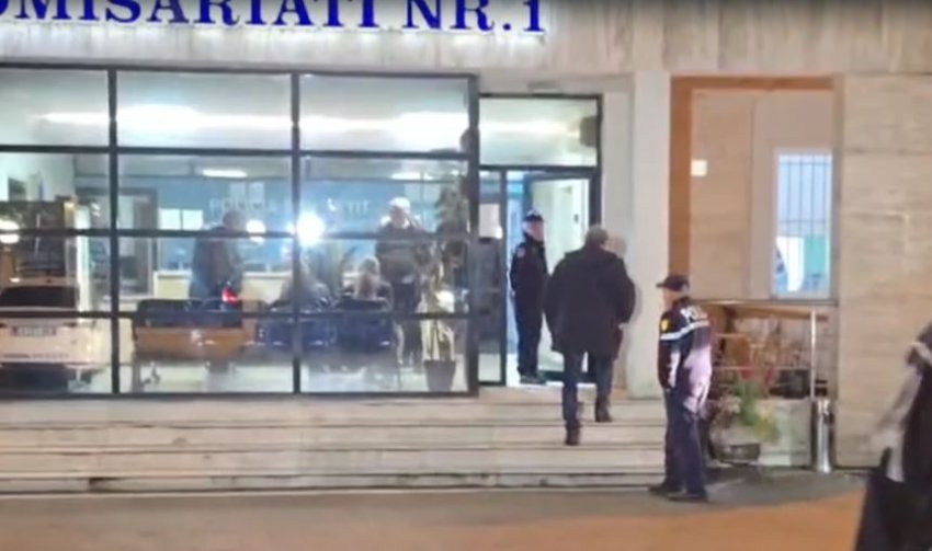 41 persona janë shoqëruar nga policia pas protestës së Partisë Demokratike.