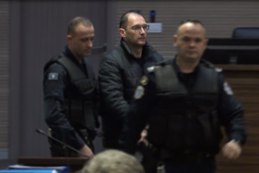 Dy të akuzuarit për sulmin në Banjskë zgjedhin mbrojtjen në heshtje, ndërsa i treti do të deklarohet në seancën tjetër.