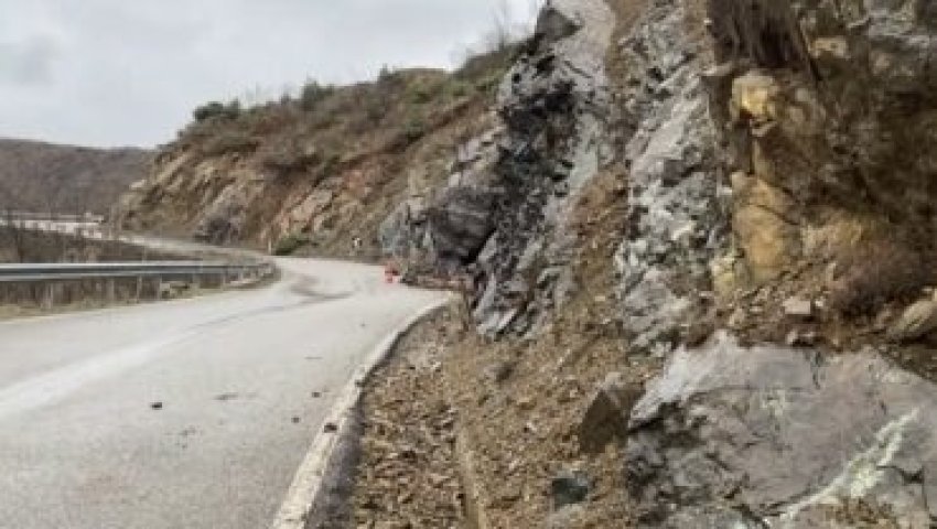 Rruga Kukës-Kalimash në gjendje të degraduar, banorët në shqetësim për sigurinë