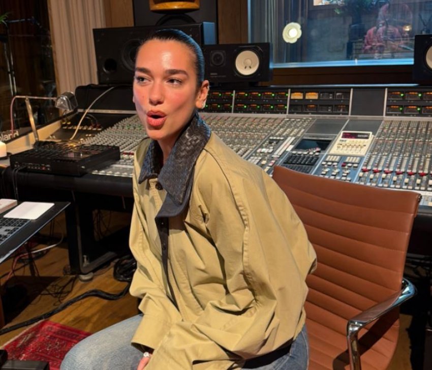 Dua Lipa rikthehet në studio dhe paralajmëron muzikë të re