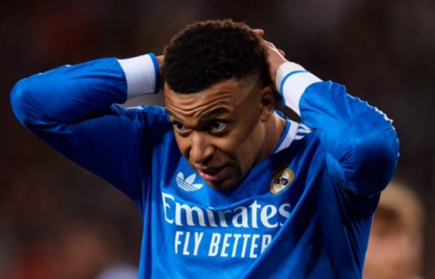 Real Madrid konfirmon mungesën e Mbappes në ndeshjen e kthimit ndaj Benfica për shkak të dëmtimit në gju.