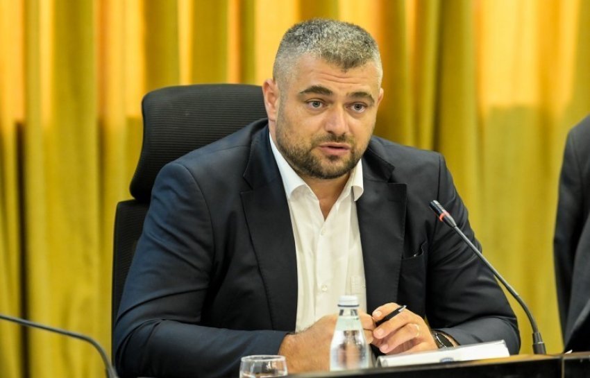 Andin Hoti kritikon ndërmjetësuesin Lajçak për rolin në dialogun Kosovë-Serbi