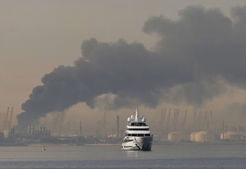 Irani nisi “valën e gjashtë” të sulmeve me raketa dhe dronë ndaj Izraelit dhe bazave amerikane në Lindjen e Mesme.