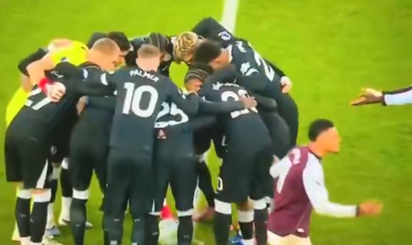 Chelsea triumfon 1-4 ndaj Aston Villa në garën për Top 4