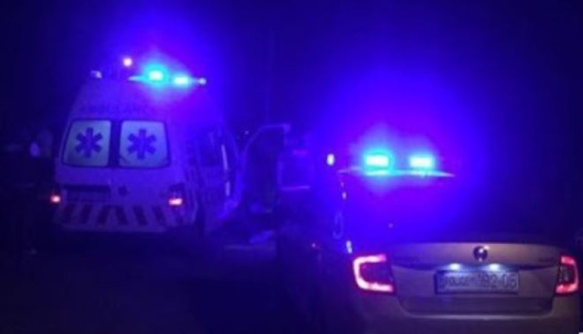 Aksident me dy vetura në rrugën Pejë – Prishtinë, një i lënduar