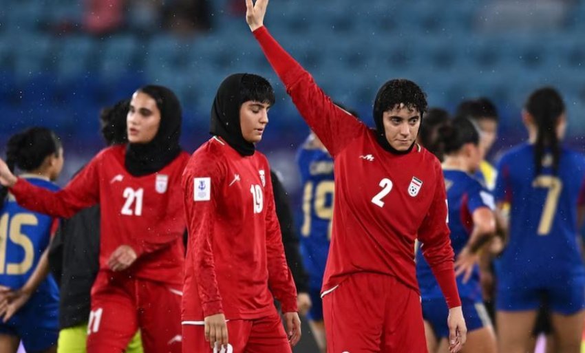Pesë futbollistet iraniane marrin azil në Australi pas polemikave
