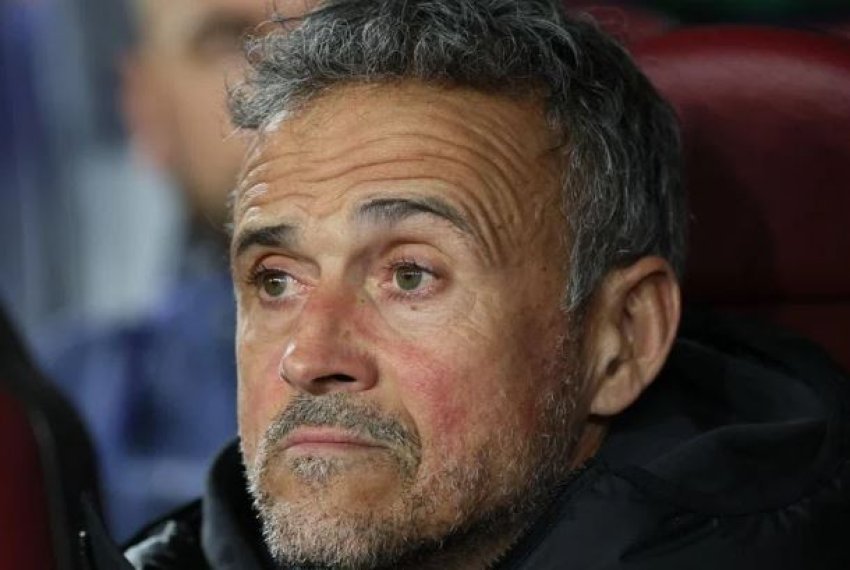 Luis Enrique mund të rikthehet te Barcelona së bashku me yllin e PSG-së, Bradley Barcola