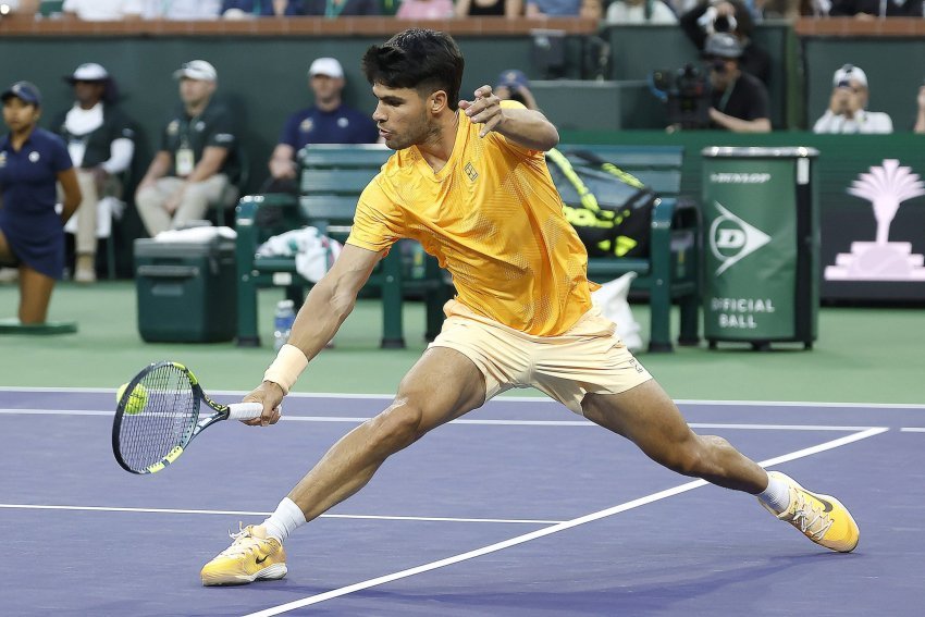 Alcaraz përmbys dhe sfidon presionin në Indian Wells