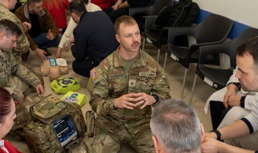 KFOR zhvillon trajnim për shpëtimin e jetës me personelin mjekësor në Obiliq