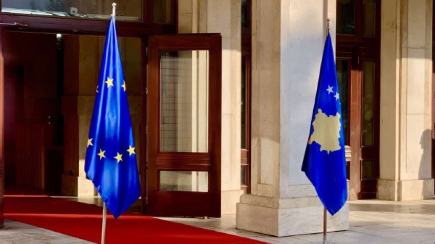 PE miraton raportin strategjik për zgjerimin e BE-së, duke theksuar dialogun Kosovë-Serbi si faktor kyç.