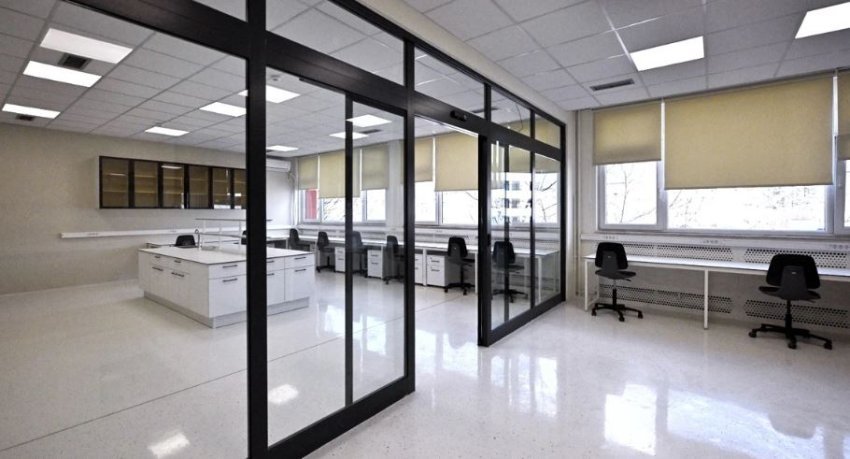 Kurti e Vitia përuruan hapësirat e renovuara në Institutin e Anatomisë Patologjike me investim prej 650 mijë euro.