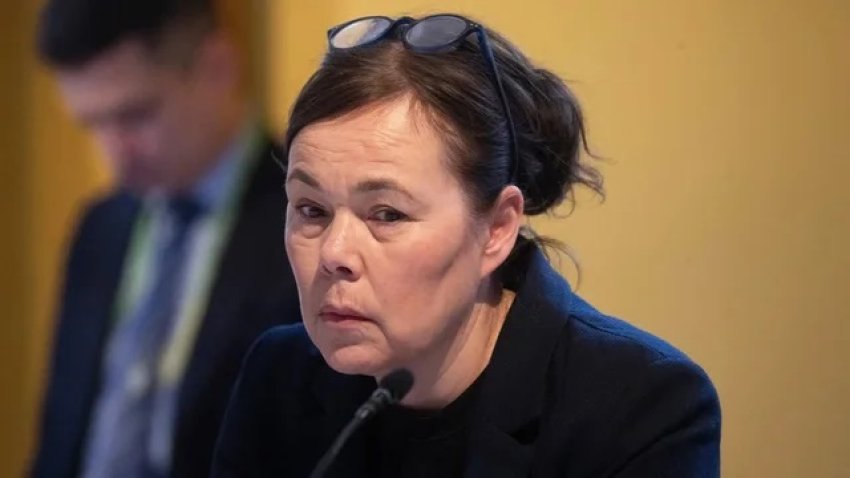 Ministrja e Jashtme e Groenlandës jep dorëheqjen pas largimit të partisë së saj nga koalicioni