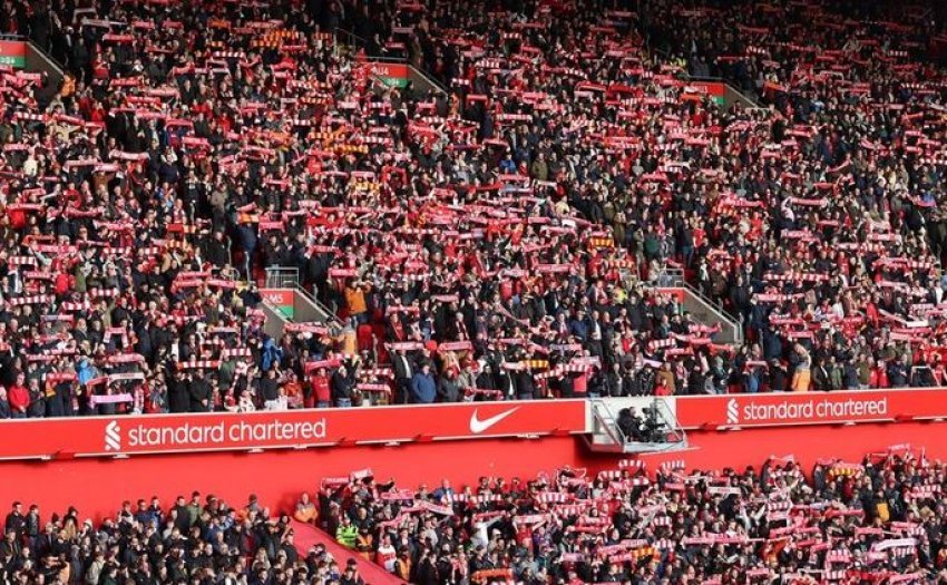 Arne Slot dhe Kenny Dalglish, trajnerët me më shumë fitore në 100 ndeshjet e para të Liverpoolit