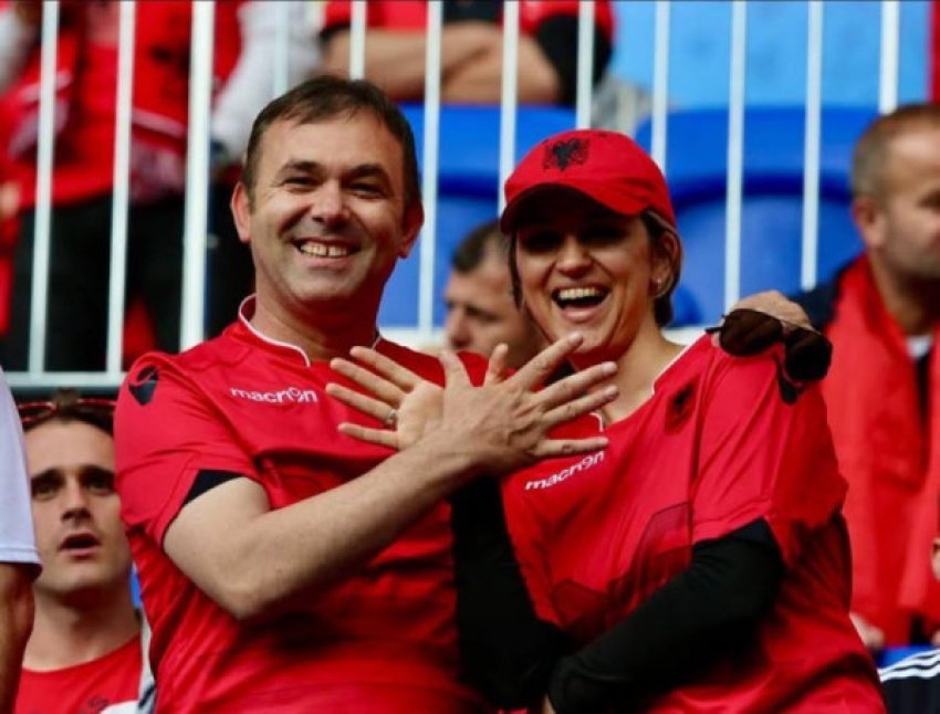 Rexhep Selimi feston ditëlindjen e 56-të ndërsa vazhdon paraburgimin në Hagë.