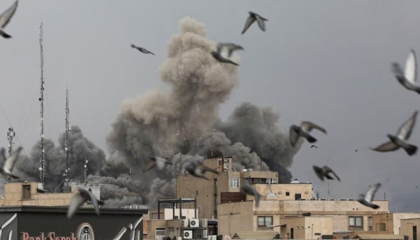 Raketat godasin aeroportin e Bagdadit dhe objektet e Ambasadës Amerikane