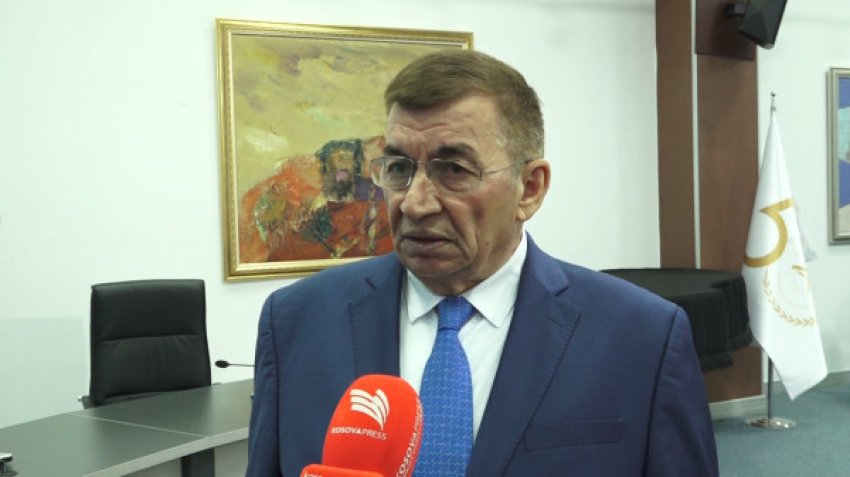 Arsim Bajrami tërhiqet nga gara për president, kritika ndaj politikës kosovare