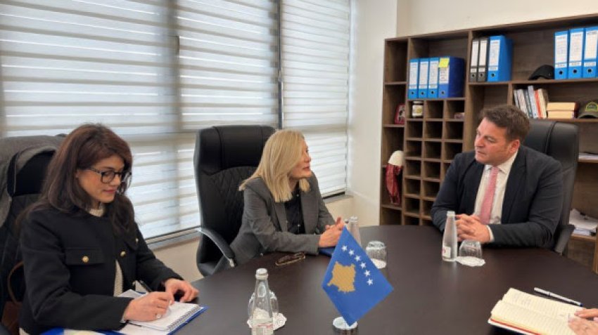 Muja dhe shefja greke diskutojnë rritjen e investimeve dhe bashkëpunimin ekonomik