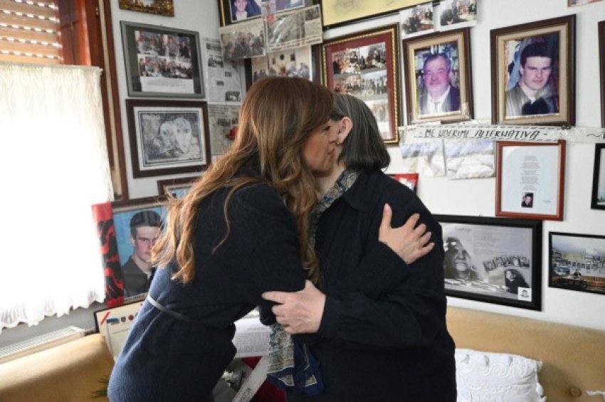 Haxhiu përkujton viktimat e masakrave të 27 marsit 1999 dhe sakrificën për liri