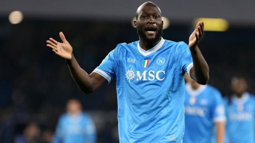 Napoli i ka dhënë ultimatum Romelu Lukakut për t'u rikthyer deri më 31 mars, përndryshe do të përjashtohet dhe do të gjobitet.