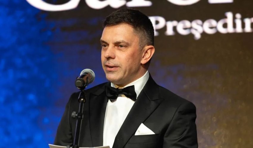 Ish-ministri rumun kritikon Rumani për suksesin e Kosovës në futboll