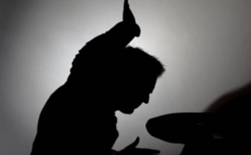 Gruaja denoncon bashkëshortin për dhunë në Prishtinë, ai mohon akuzat