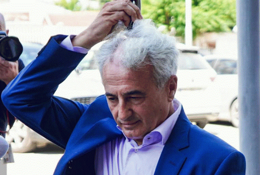 Arianit Koci ka kërkuar zyrtarisht 30 nënshkrime nga deputetët për të kandiduar kundër Glauk Konjufcës për president të Kosovës.