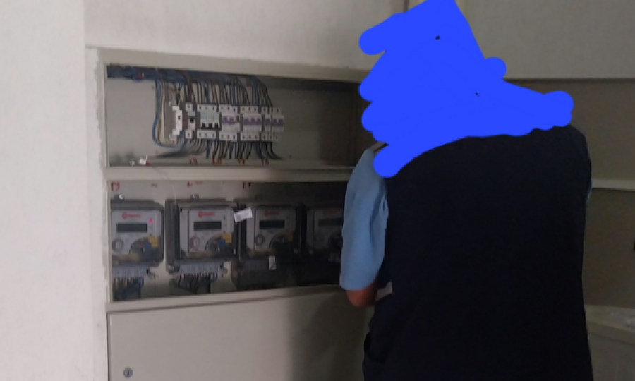 Punëtorët e KEDS-it ndërruan orët e rrymës pa paralajmërim në Prishtinë